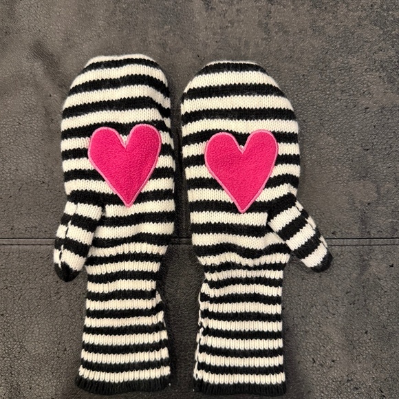 Striped knitted mittens black and white - Picture 1 of 2